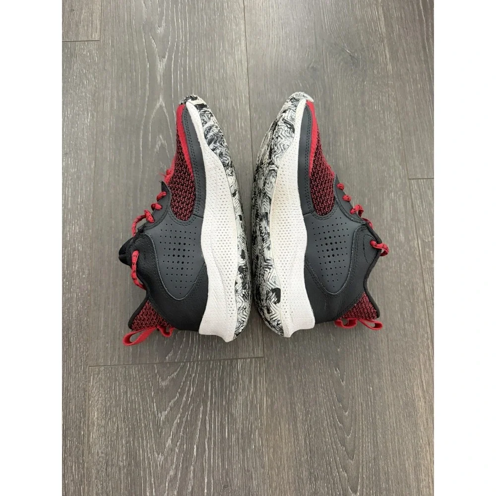 Under Armour Curry 3Z 25 SDE Youth 4 Red Black Basketball Shoes